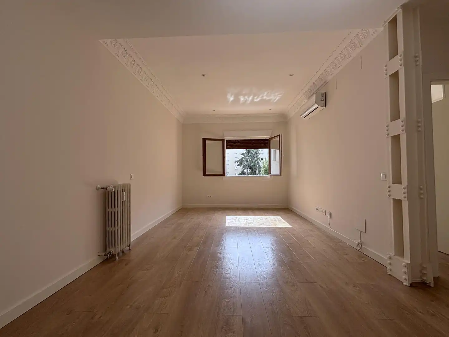 Sala d'estar de Pis de lloguer en Madrid amb Aire condicionat i Calefacció