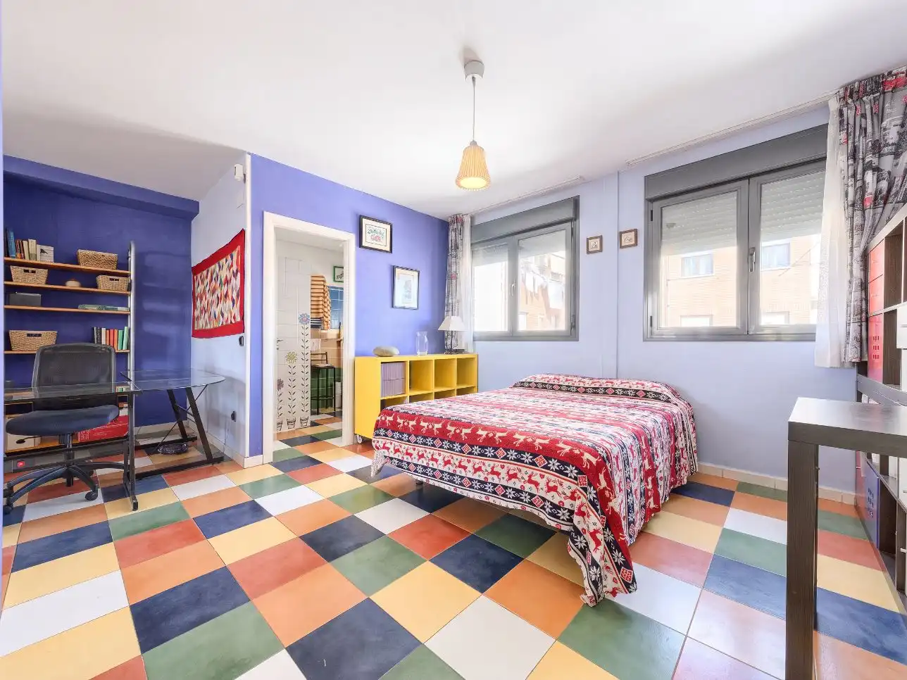 Dormitori de Casa o xalet en venda en Usera