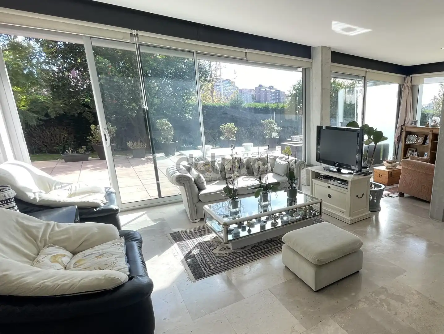 Sala de estar de Planta baja en venta en Santander con Calefacción, Jardín privado y Terraza