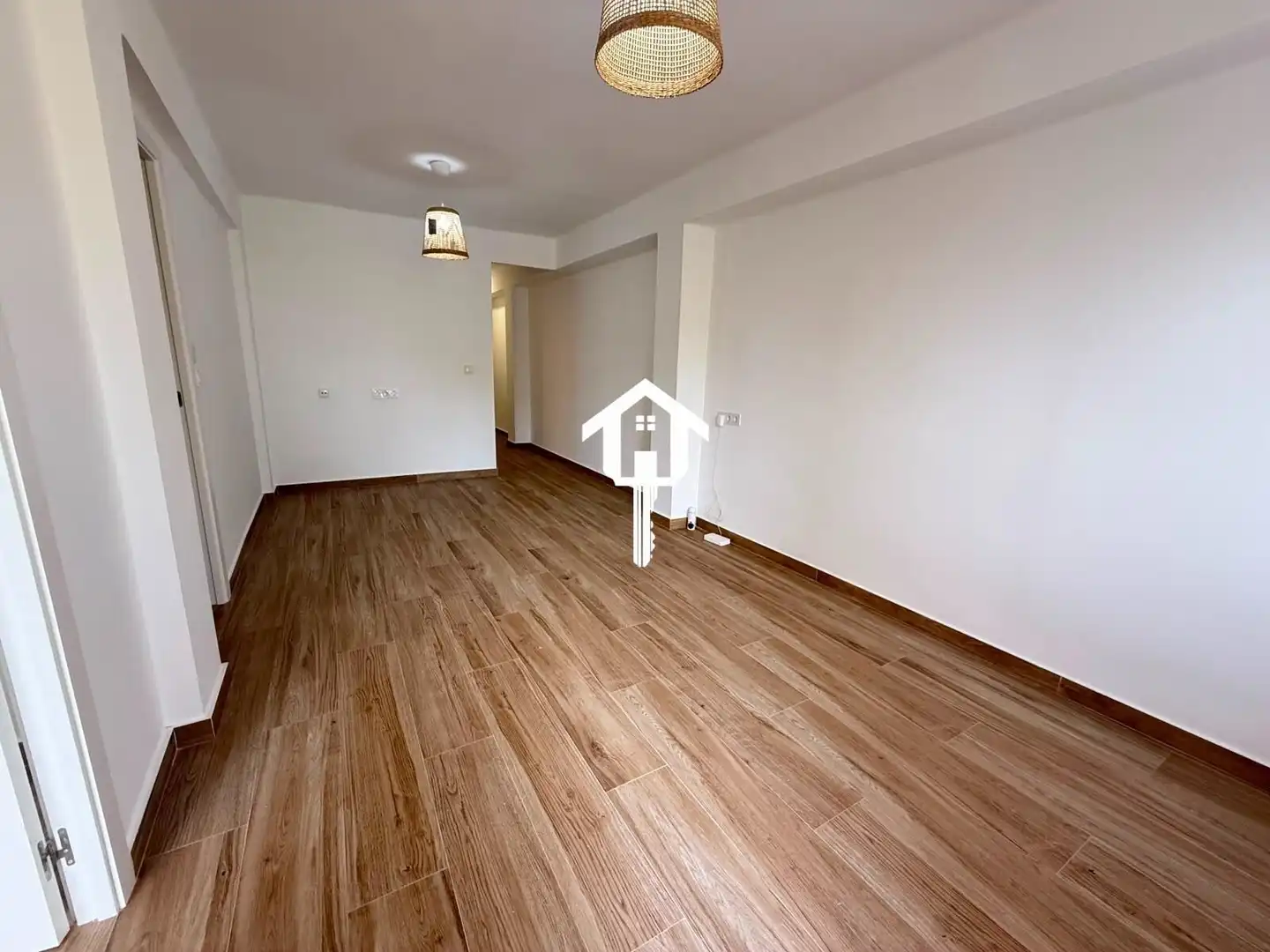 Vista exterior de Piso en venta en Elda con Balcón