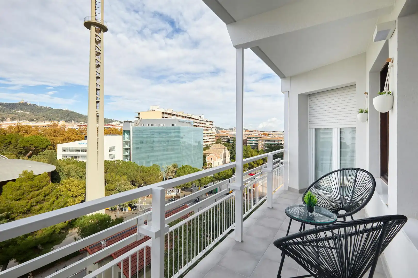 Exterior view of Flat for rent in Barcelona  with Air Conditioner, Heating and Private garden