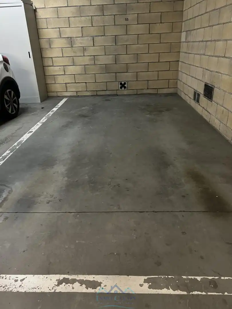 Parking de Piso en venta en Irun  con Calefacción, Parquet y Terraza