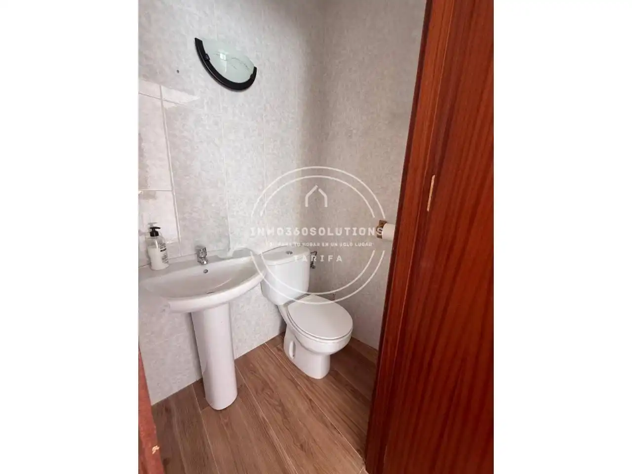 Bathroom of Buildings for sale in Los Barrios