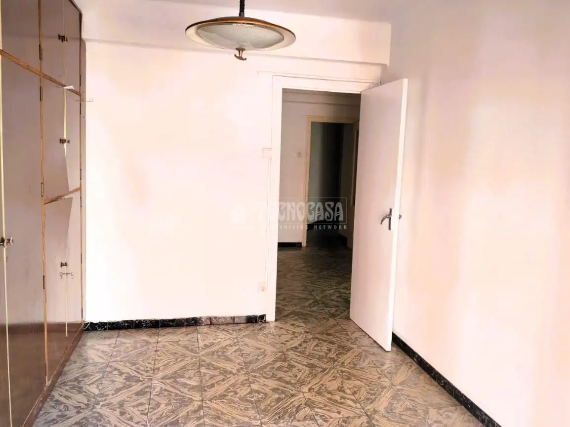 Bedroom of Flat for sale in Zaragoza  with Balcony