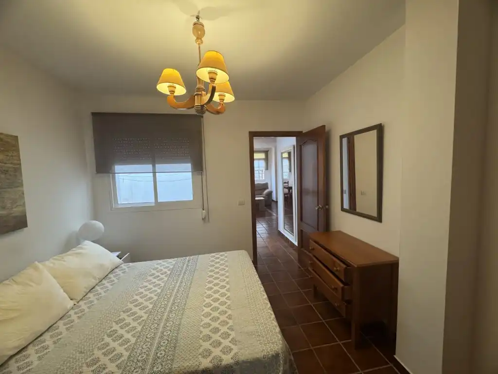 Habitación de Piso en venta en La Línea de la Concepción con Amueblado