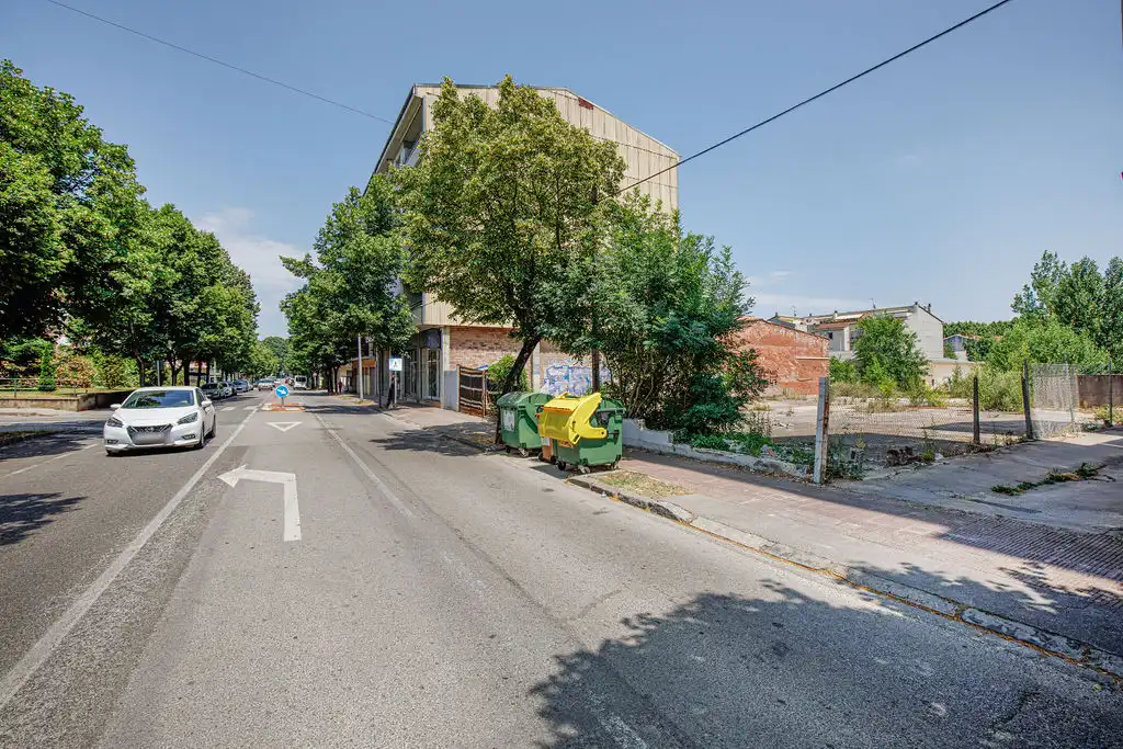 Terreny rústic en venda a Av Santa Coloma, imagen 7