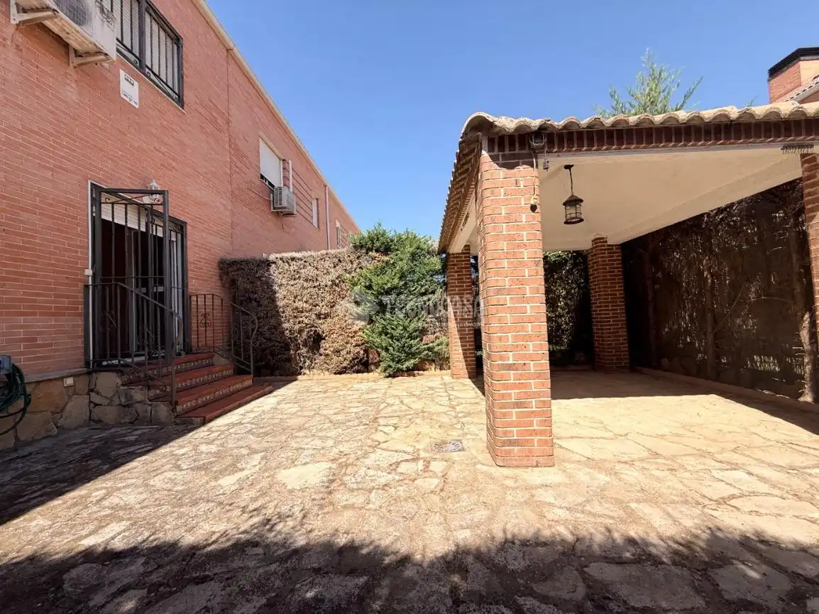 Semi-detached house for sale in Alovera, imagen 6