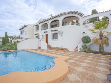 Xalet amb piscina en venda a El Ràfol d'Almúnia