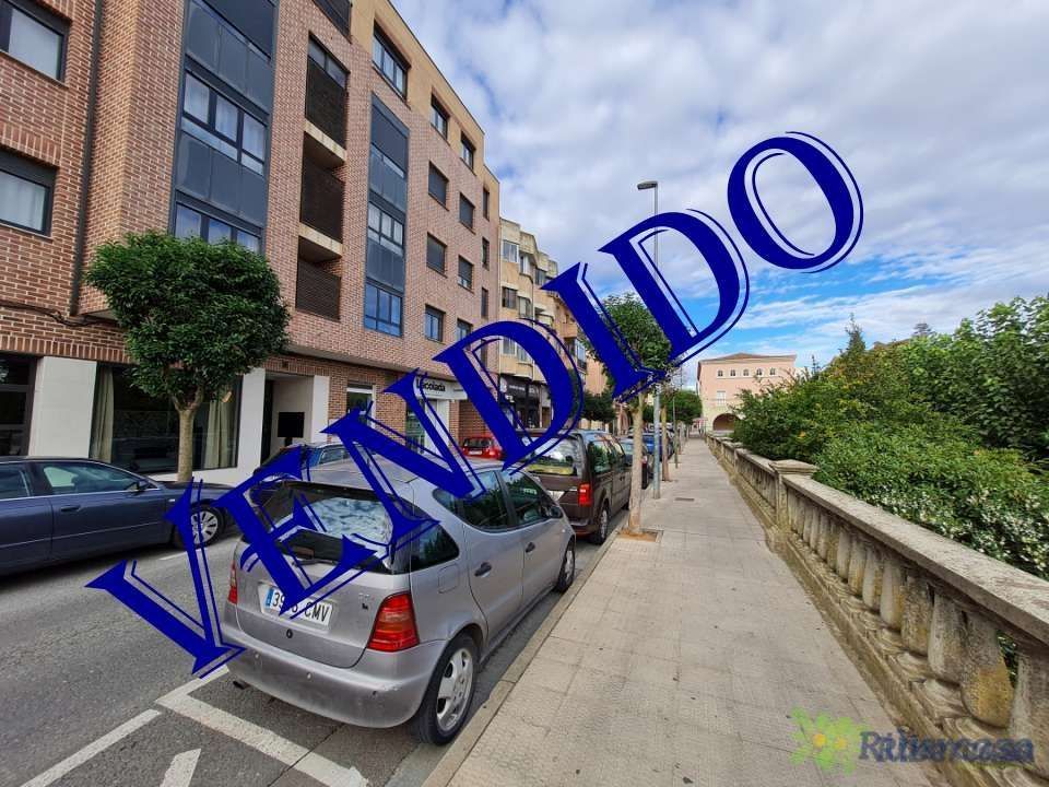 Vista exterior de Pis en venda en Corella amb Calefacció, Terrassa i Moblat