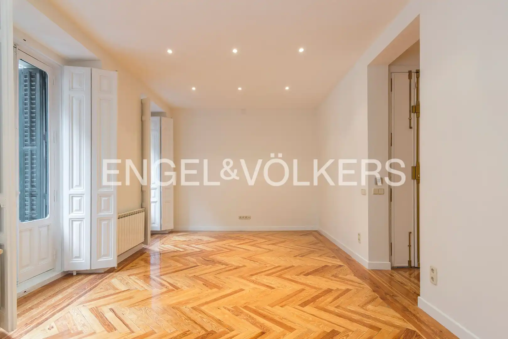Wohnzimmer von Wohnung zur Miete in Madrid mit Klimaanlage, Heizung und Parkett