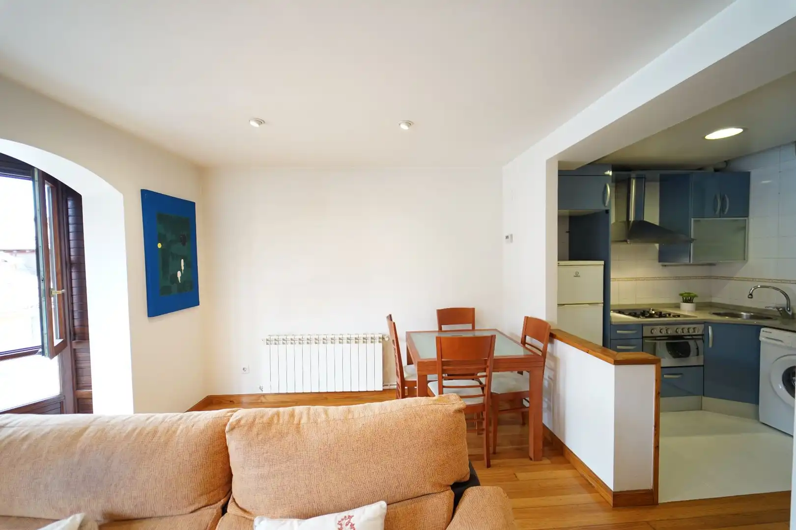 Sala d'estar de Pis en venda en Cabezón de la Sal amb Calefacció i Terrassa