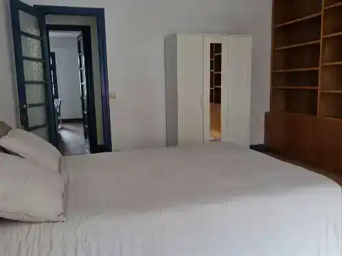 Schlafzimmer von Wohnung zur Miete in Oviedo 
