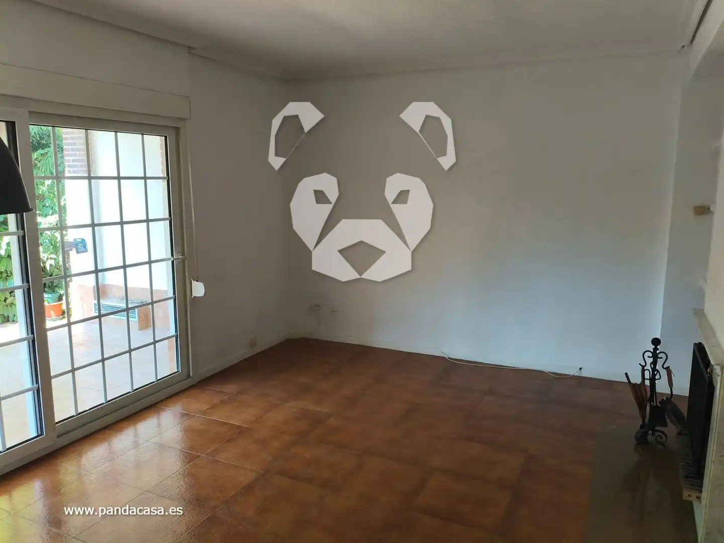 Sala d'estar de Casa adosada de lloguer en La Moraleja amb Aire condicionat, Calefacció i Parquet