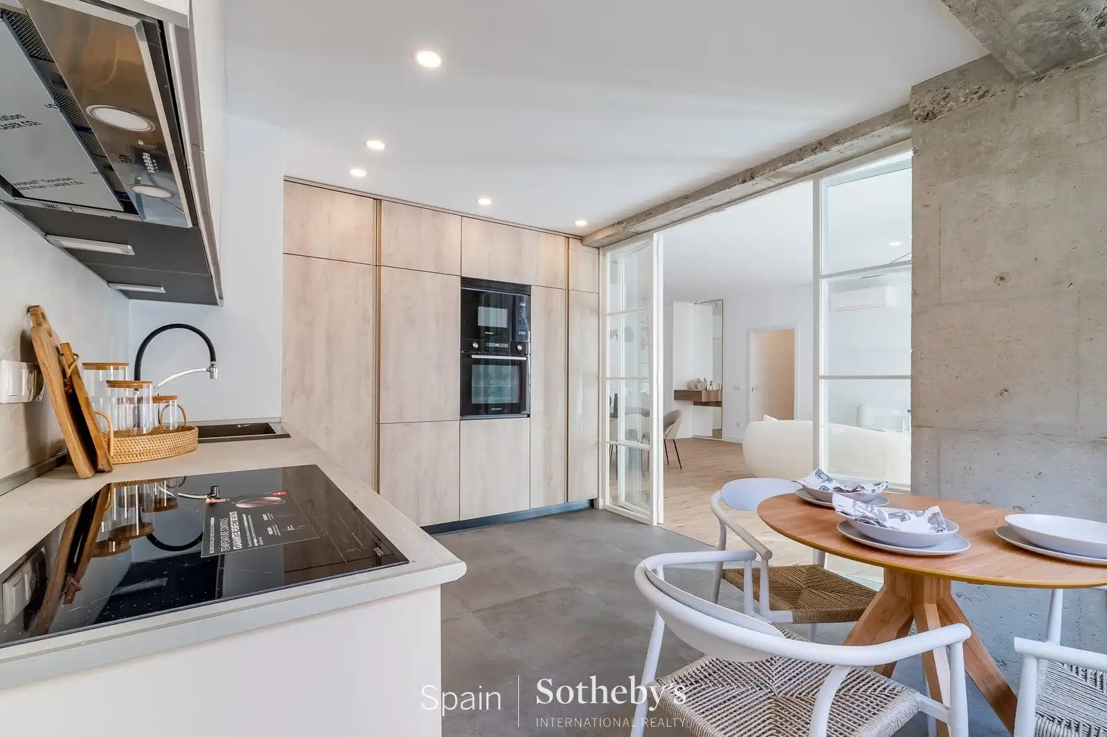 Cuina de Apartament de lloguer en Madrid amb Aire condicionat, Calefacció i Terrassa