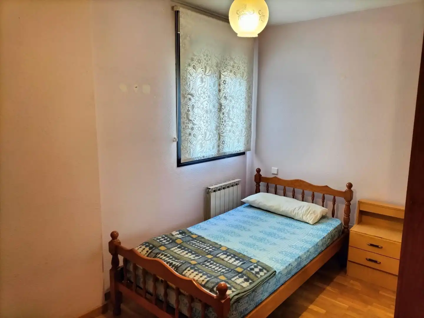 Schlafzimmer von Dachboden zur Miete in Palencia mit Heizung, Parkett und Terrasse