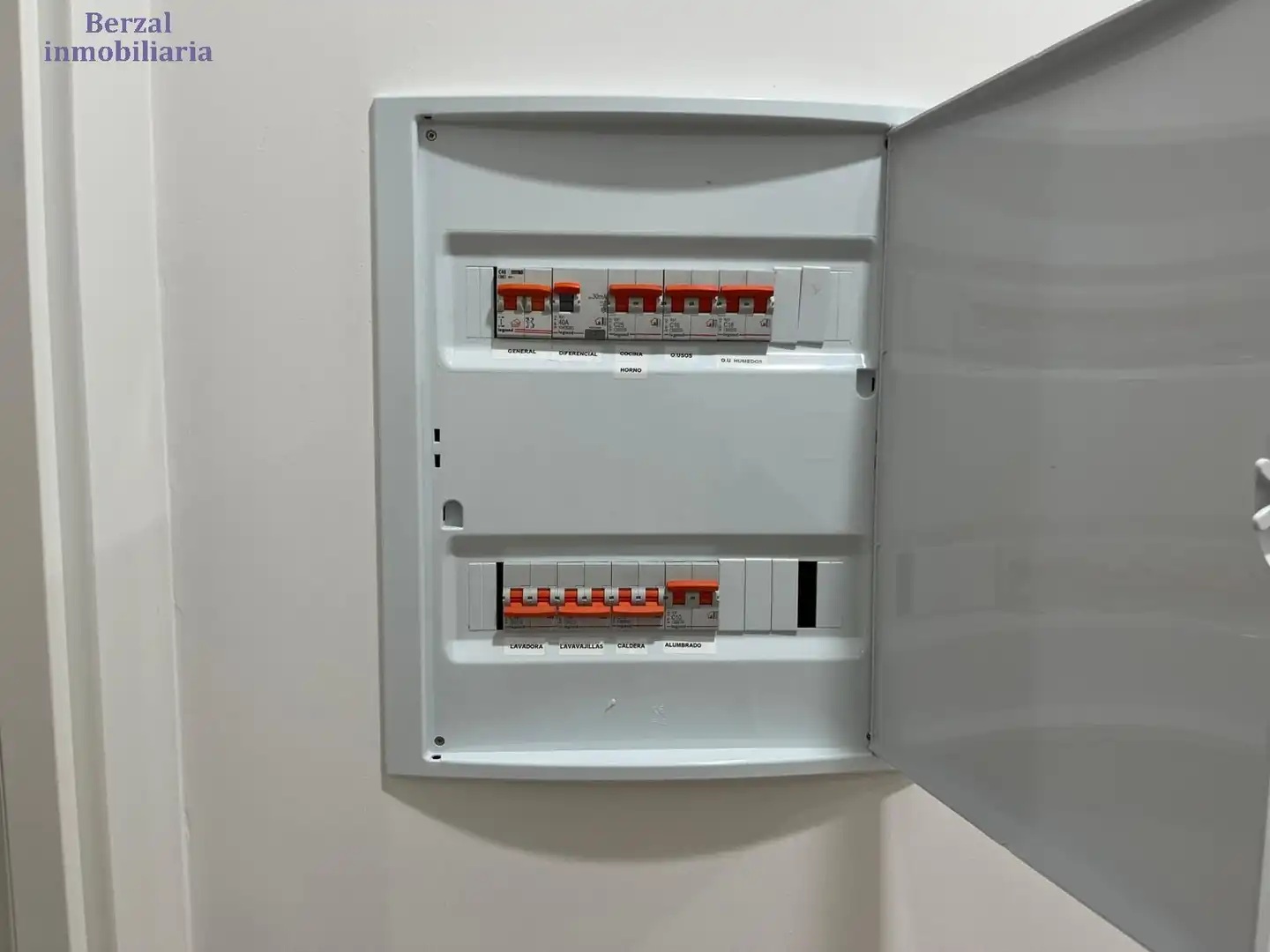 Piso en venta en  Logroño con Calefacción y Trastero