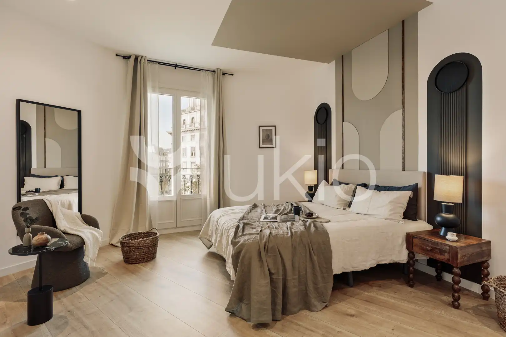 Apartamento con terraza en alquiler en Gran Via de les Corts Catalanes, imagen 2