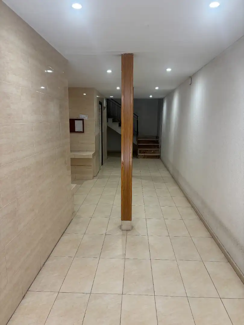 Flat for sale in L'Hospitalet de Llobregat  with Air Conditioner, Furnished and Oven