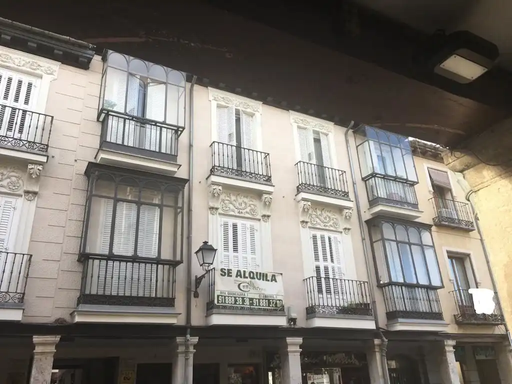 Ufficio in affitto a Casco histórico, imagen 2