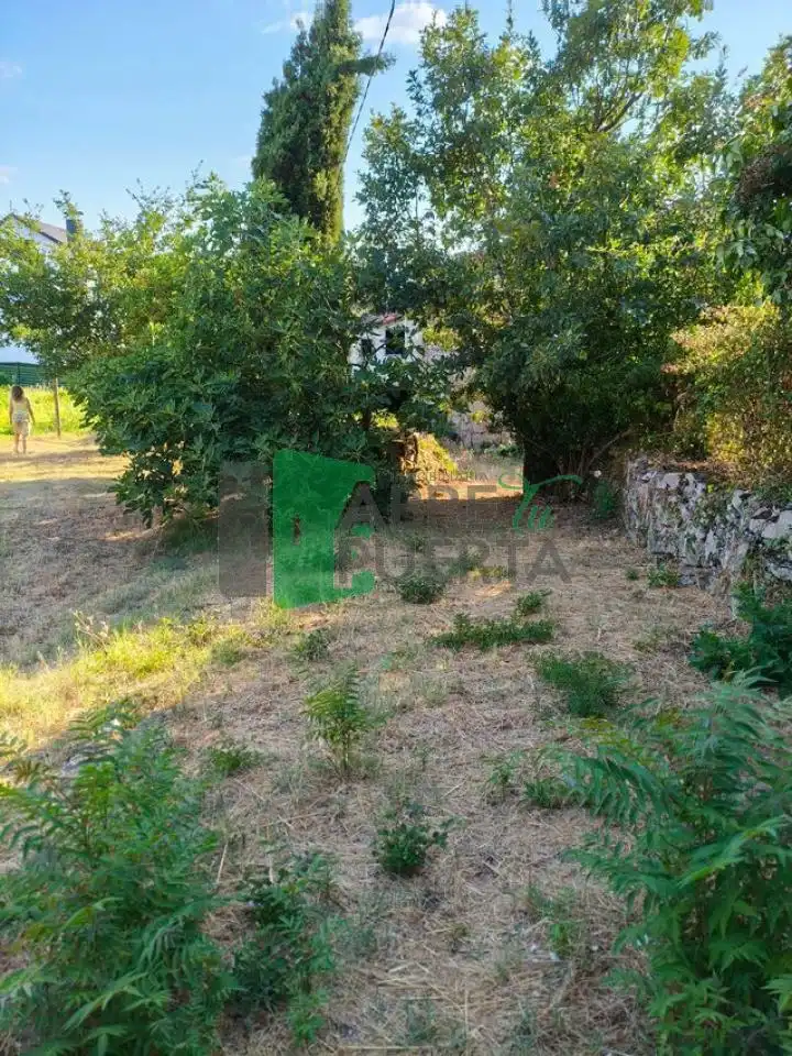 Country house zum Verkauf in Ourense Capital  mit Privatgarten