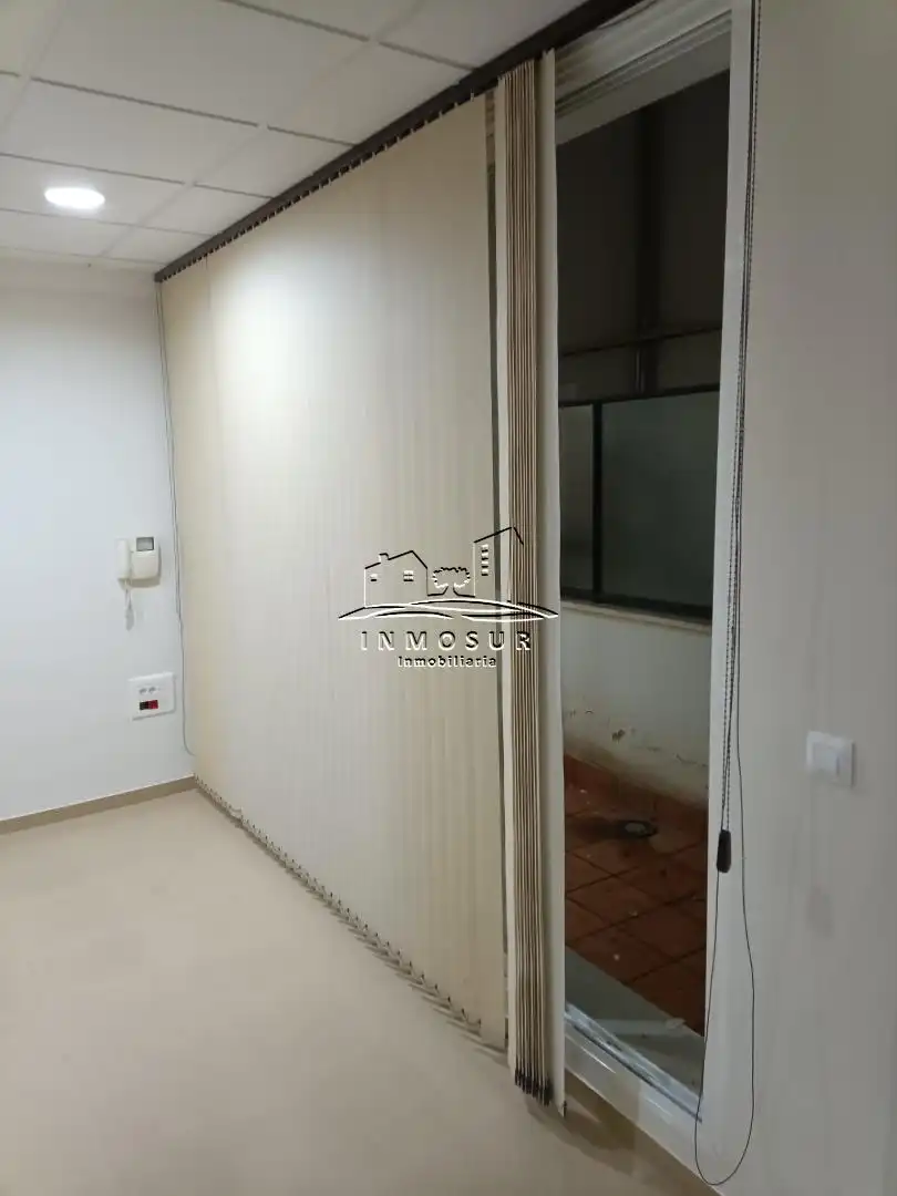 Local comercial en venda a Centro, imagen 6