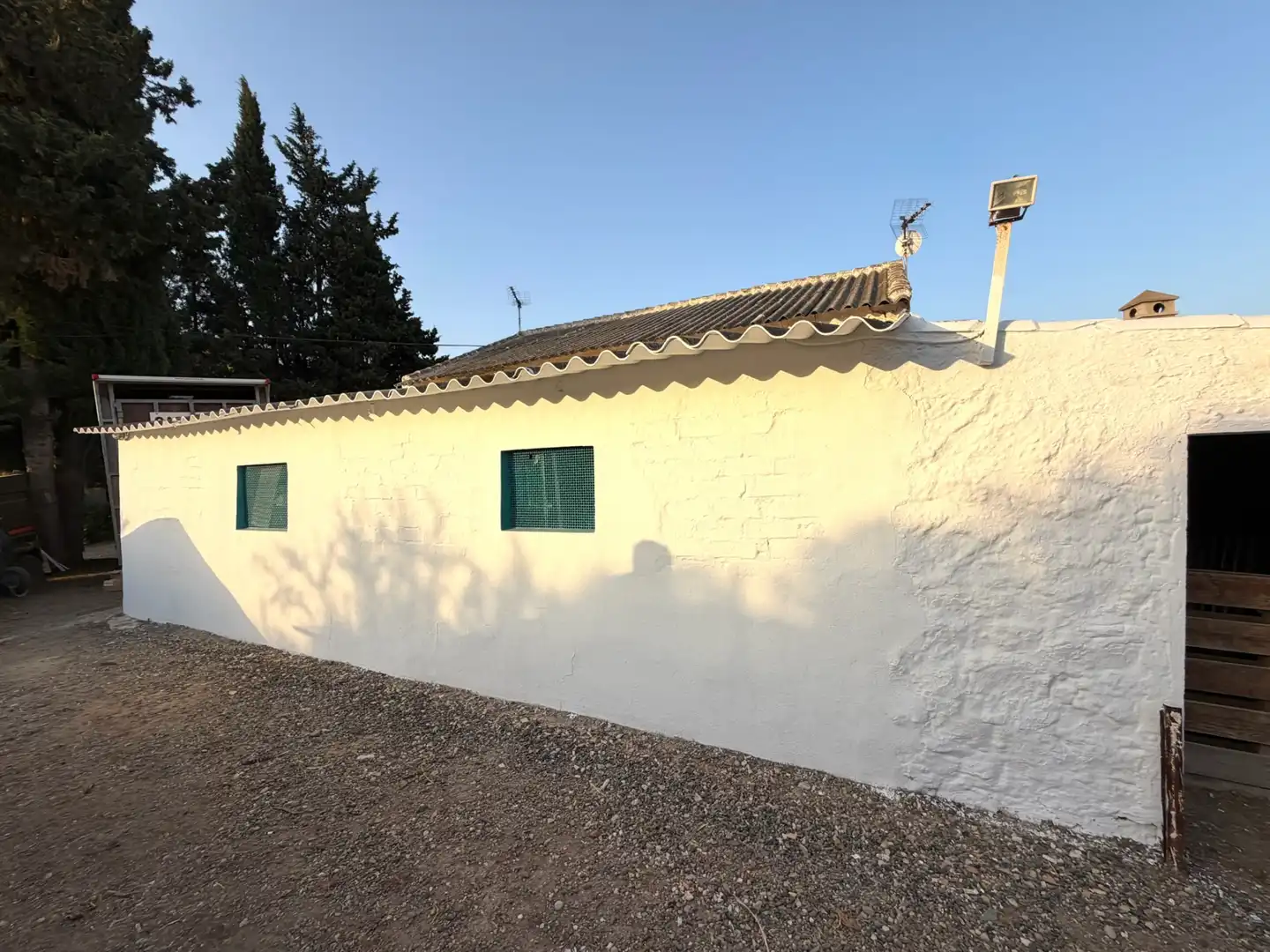 Vista exterior de Finca rústica en venda en Pizarra amb Aire condicionat, Jardí privat i Piscina
