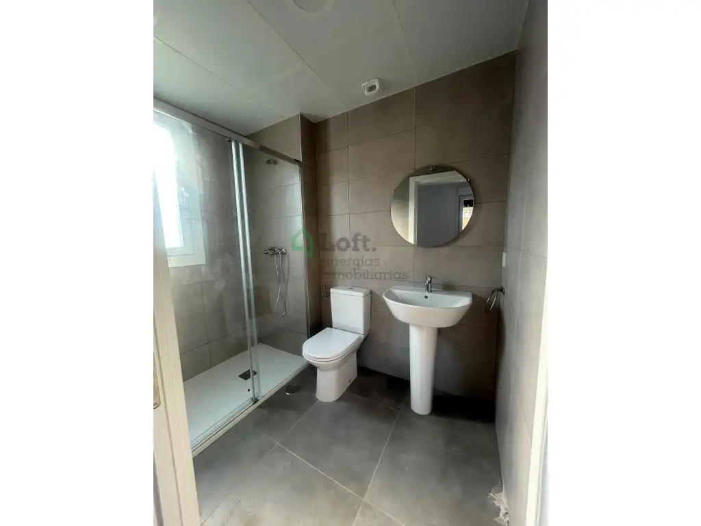 Bany de Apartament de lloguer en Badajoz amb Terrassa i Piscina comunitària