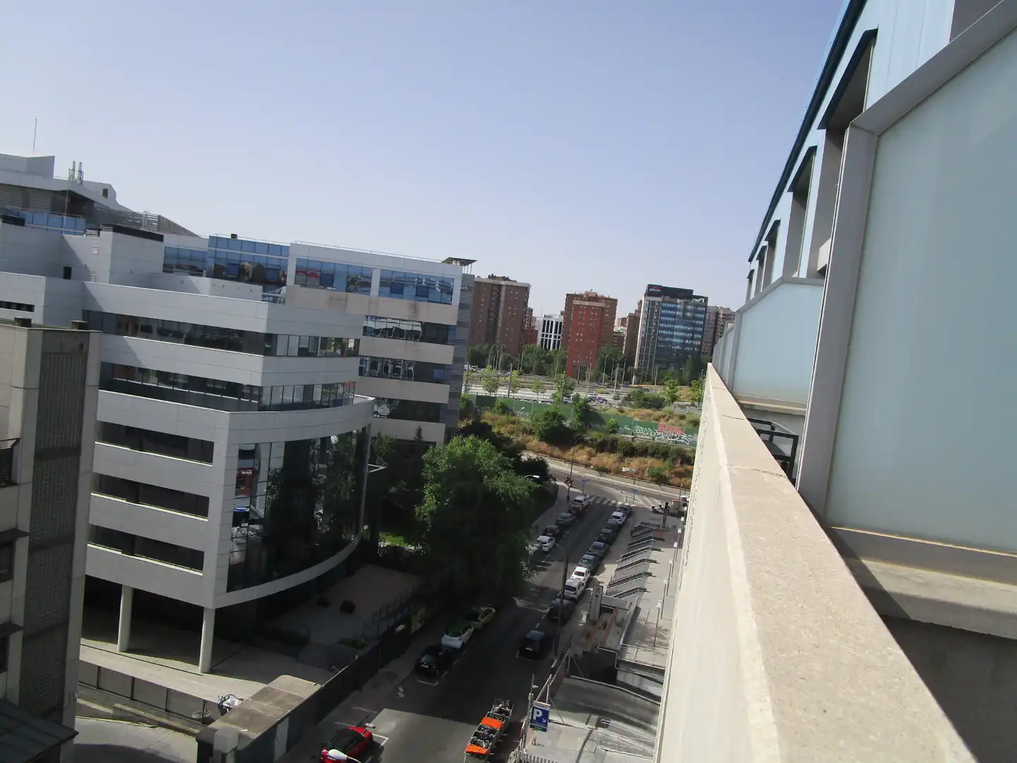 Wohnungen zum Verkauf in Madrid mit Klimaanlage, Heizung und Balkon