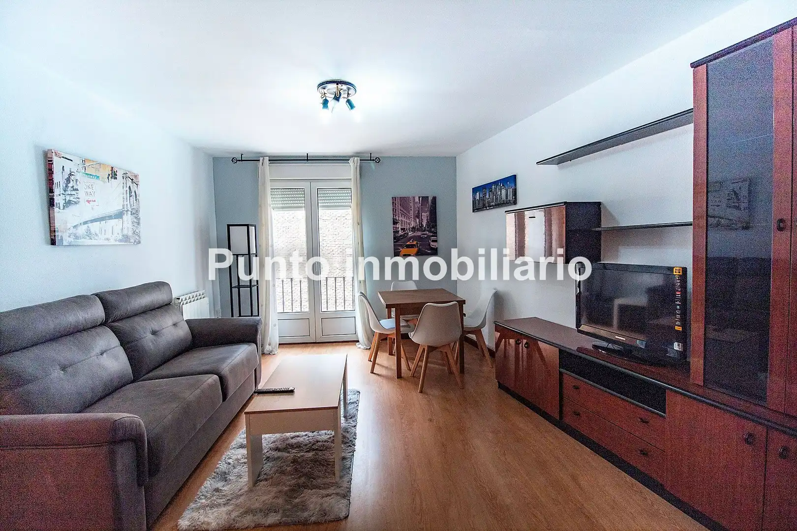 Flat with terrace to rent in Calle de Teresa Gil, imagen 3