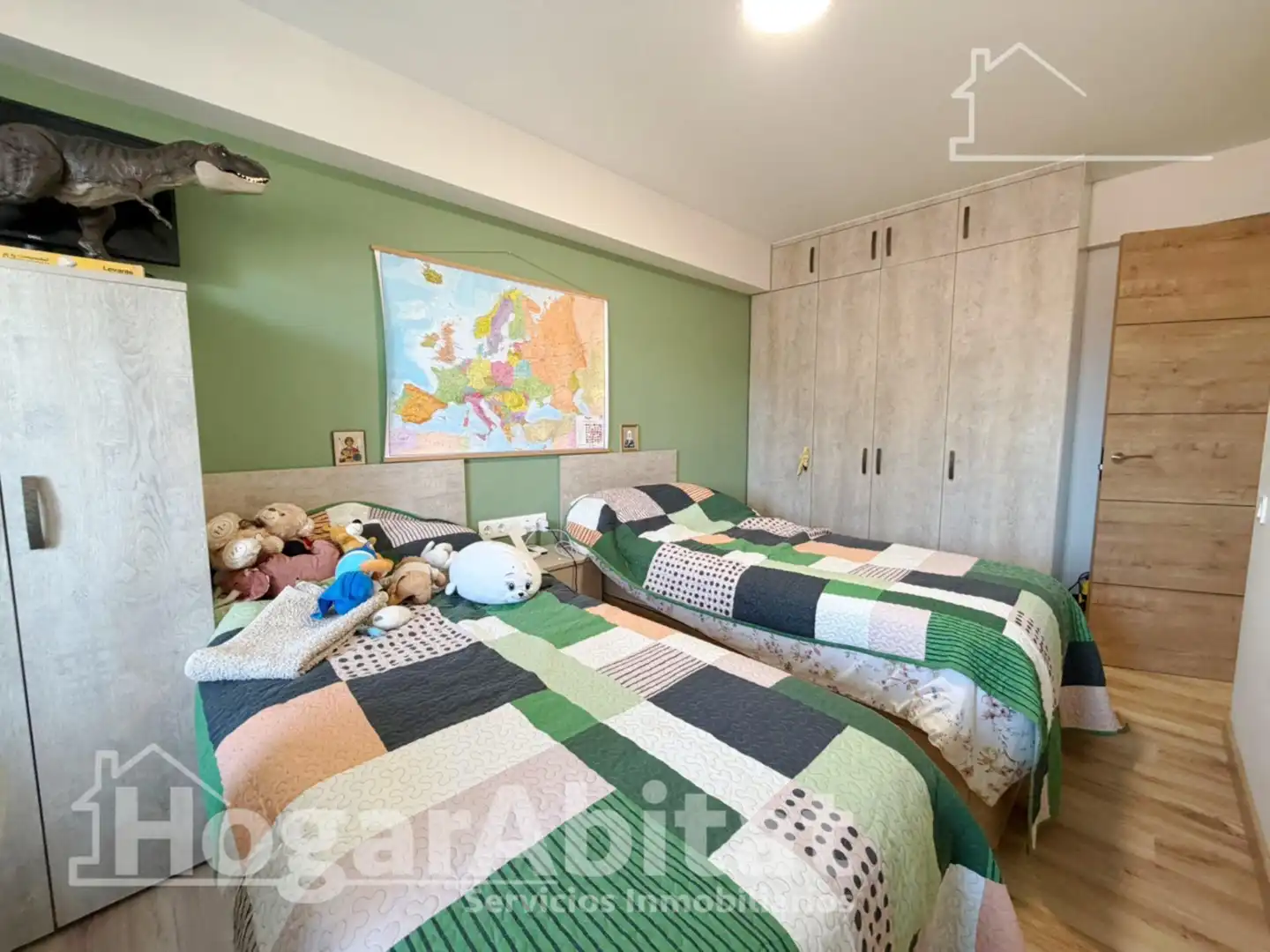 Bedroom of Flat for sale in Sagunto / Sagunt  with Air Conditioner and Parquet flooring