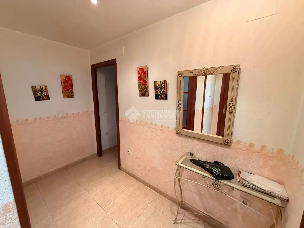 Piso con piscina en venta en Martos, imagen 2