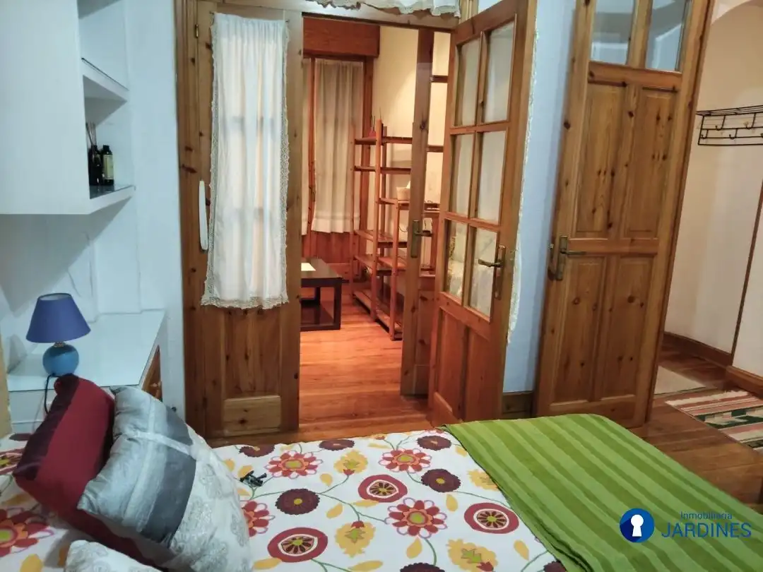 Bedroom of Flat for rent in Bilbao   with Heating
