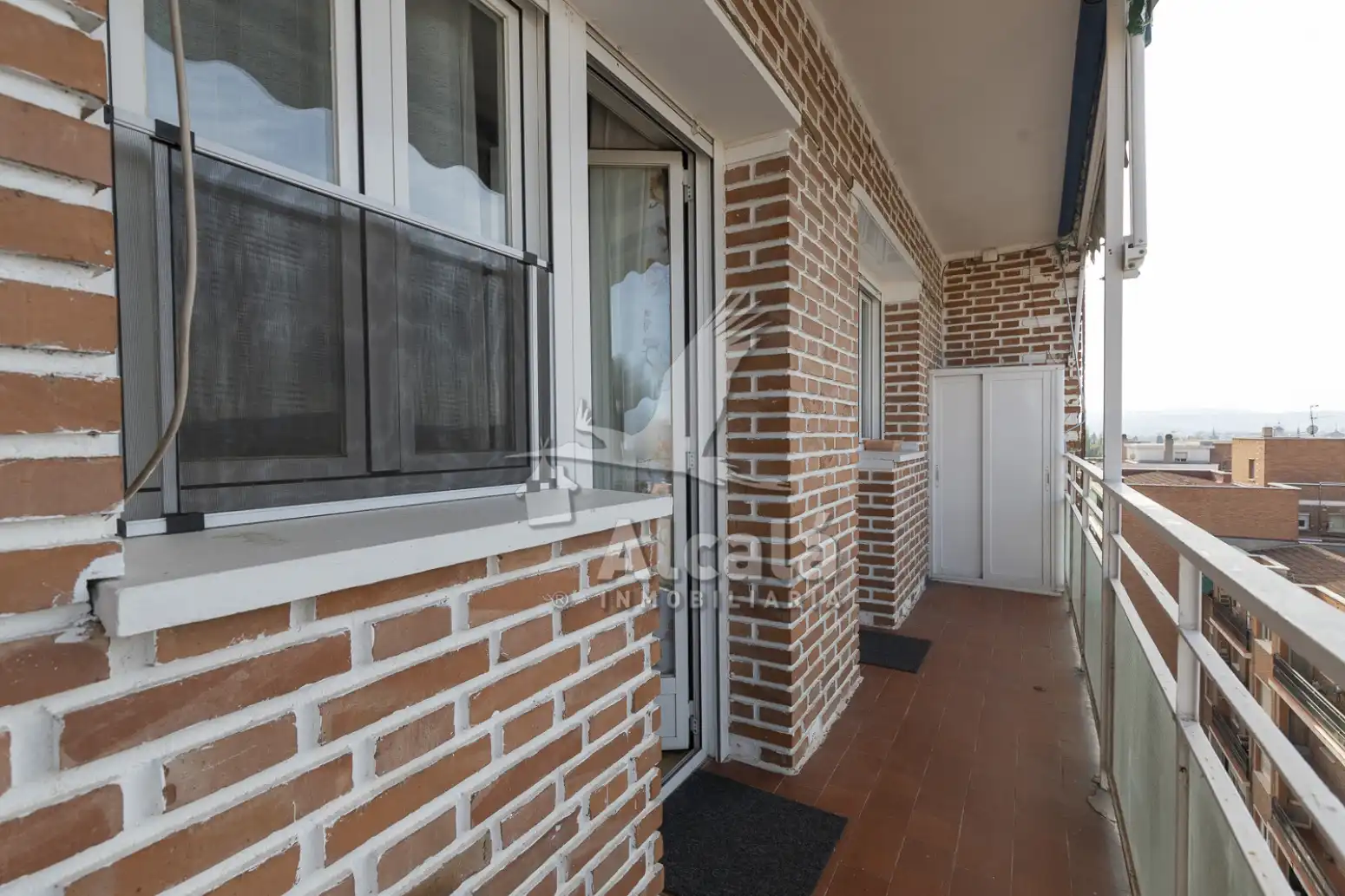Terraza de Piso en venta en Alcalá de Henares con Calefacción y Terraza