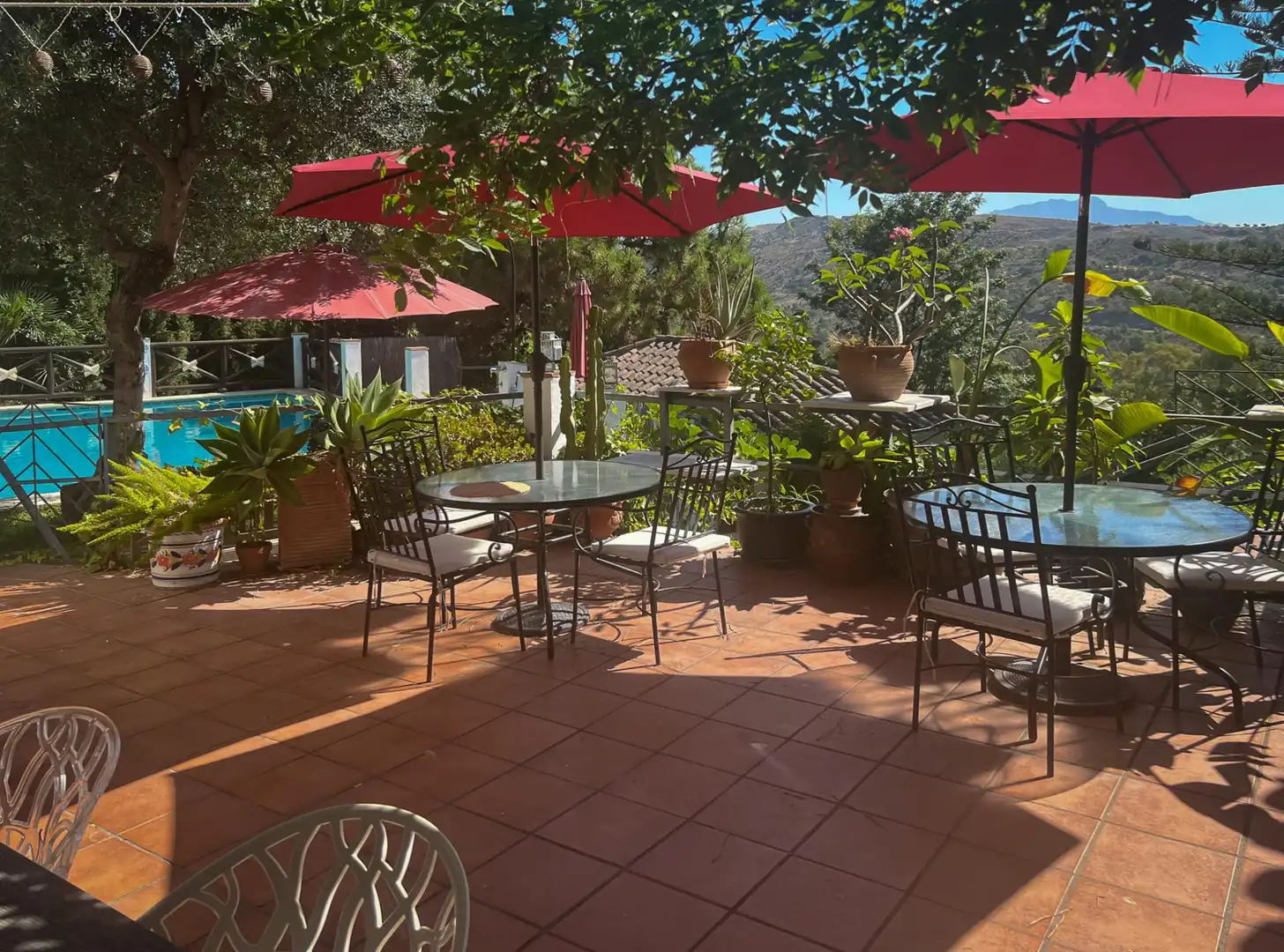 Terraza de Casa o chalet en venta en Benahavís con Aire acondicionado, Jardín privado y Terraza