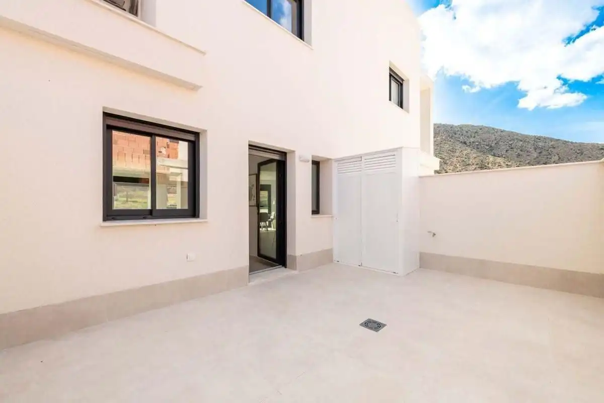 Chalet con piscina en venta en Cox, imagen 4