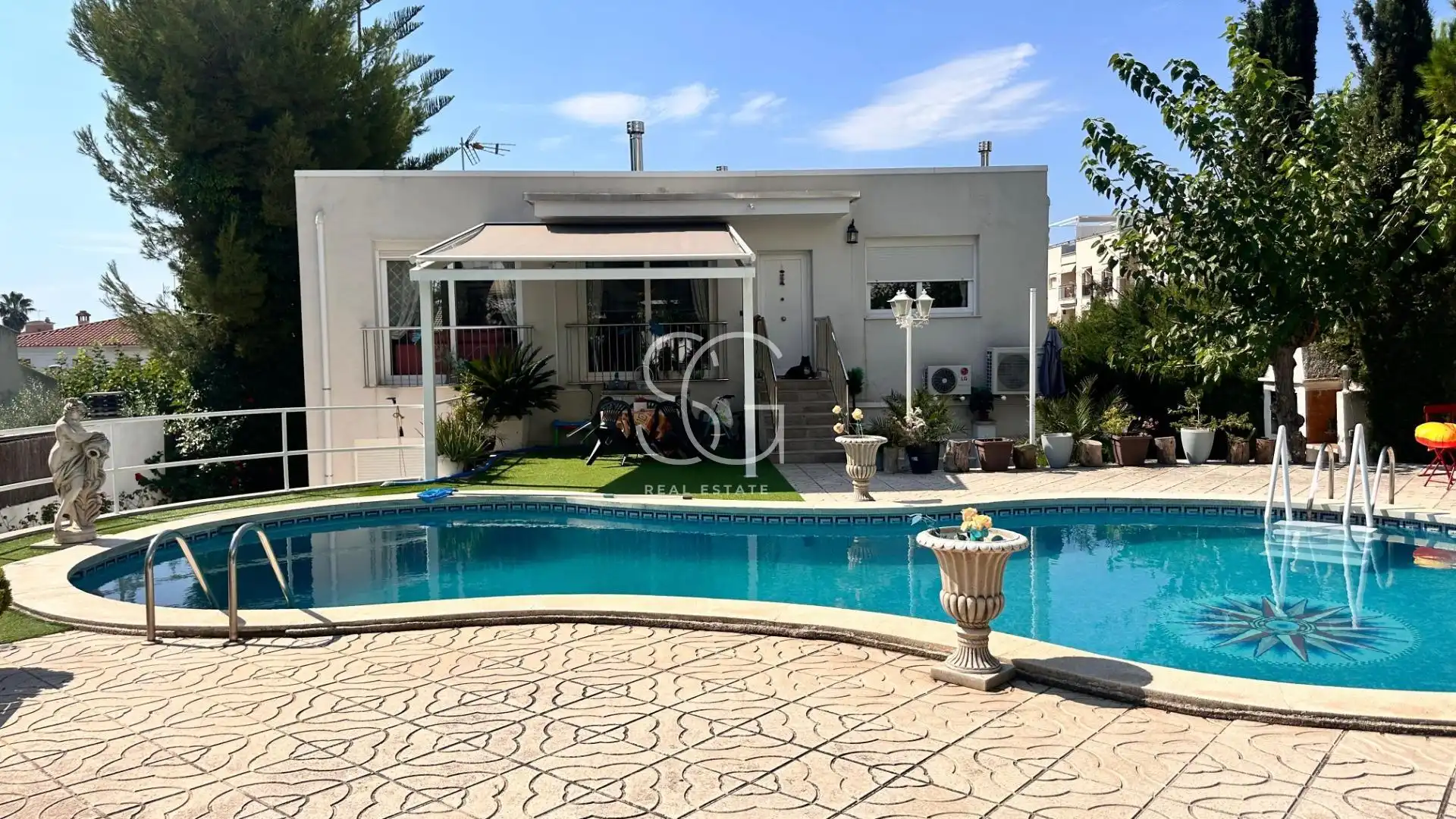 Casa con piscina in vendita a El Francàs