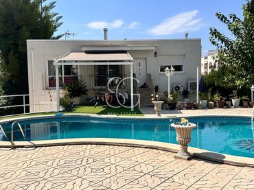 Casa amb piscina en venda a El Francàs