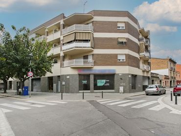 Local comercial en venda a Sant Vicenç dels Horts - ANGEL GUIMERA