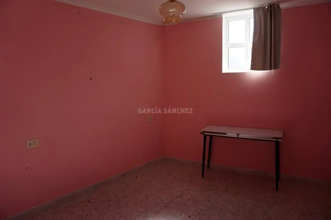 Schlafzimmer von Einfamilien-Reihenhaus zum Verkauf in Rianxo