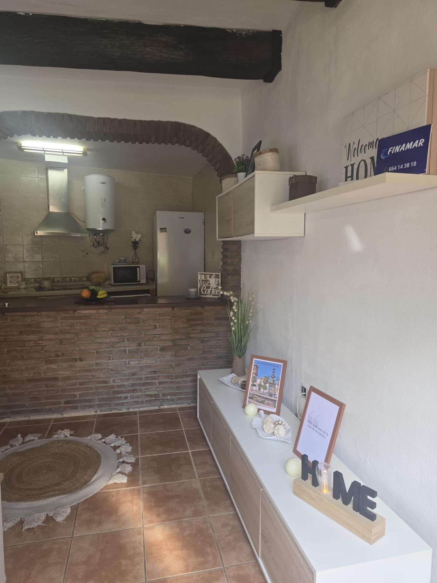 Kitchen of House or chalet for sale in Algeciras  with Air Conditioner and Storage room