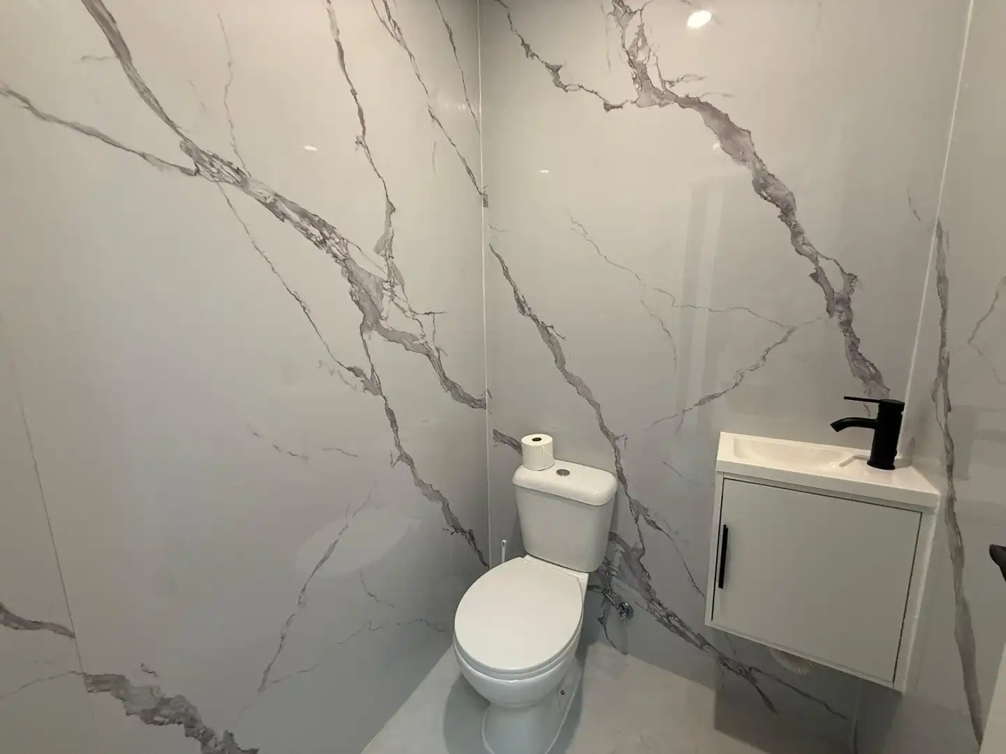 Baño de Local en venta en Arona con Amueblado