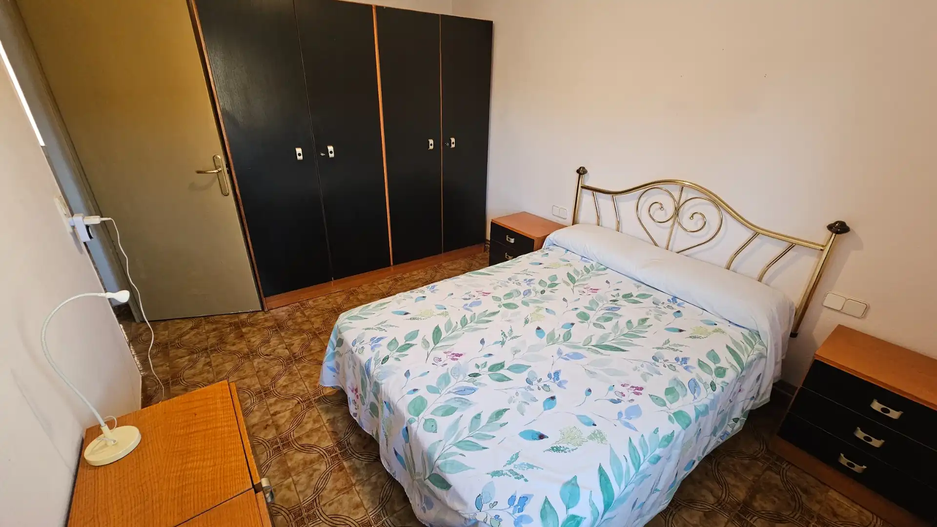 Schlafzimmer von Wohnung zum Verkauf in Sabadell mit Klimaanlage, Heizung und Balkon