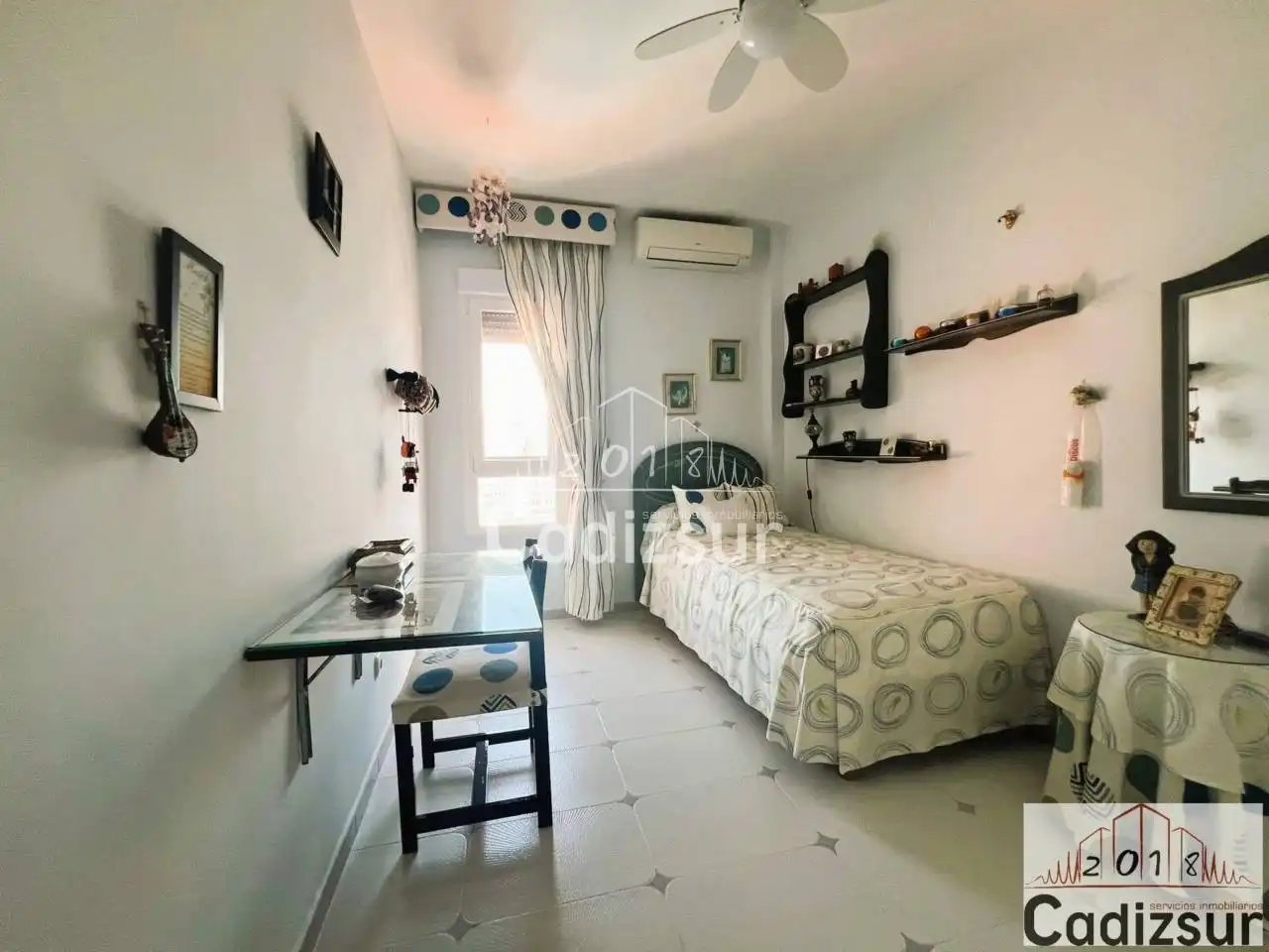 Habitación de Piso en venta en Cádiz con Aire acondicionado y Amueblado