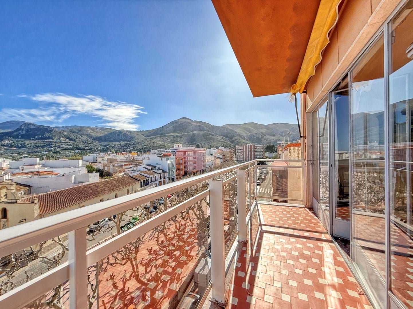 Vista exterior de Piso en venta en Pego con Aire acondicionado, Calefacción y Terraza