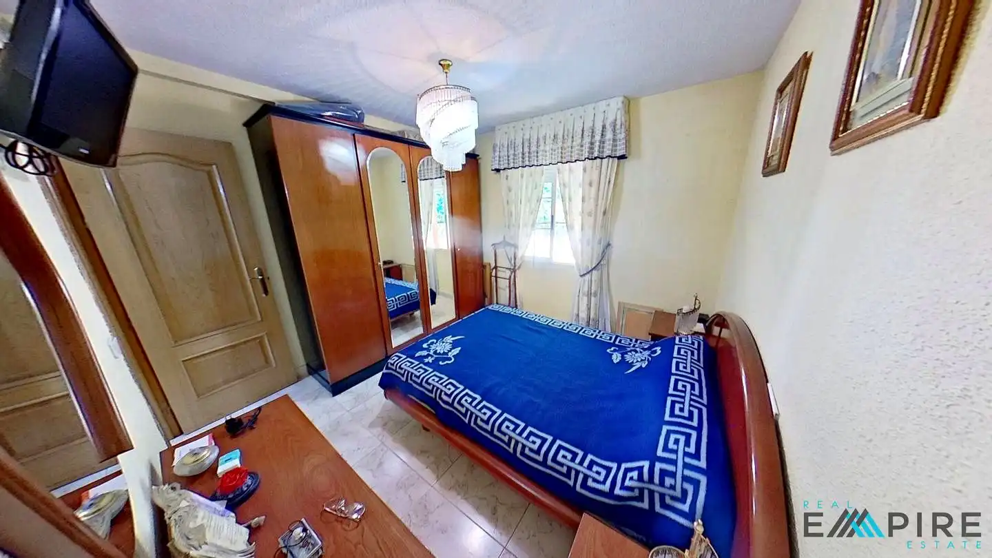 Bedroom of Flat for sale in Parla  with Air Conditioner, Heating and Terrace