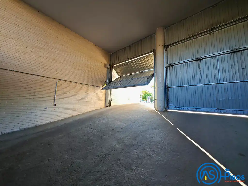 Piso de alquiler en Cadrete con Calefacción, Jardín privado y Parquet