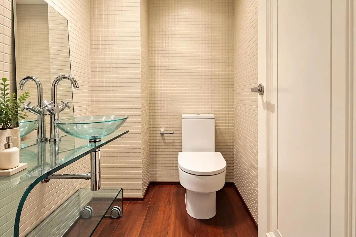 Bathroom of Ground floor for rent in Sarrià - Sant Gervasi