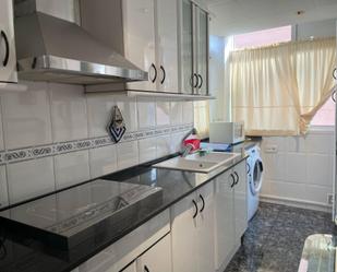 Cuina de Apartament en venda en Terrassa amb Aire condicionat, Calefacció i Balcó