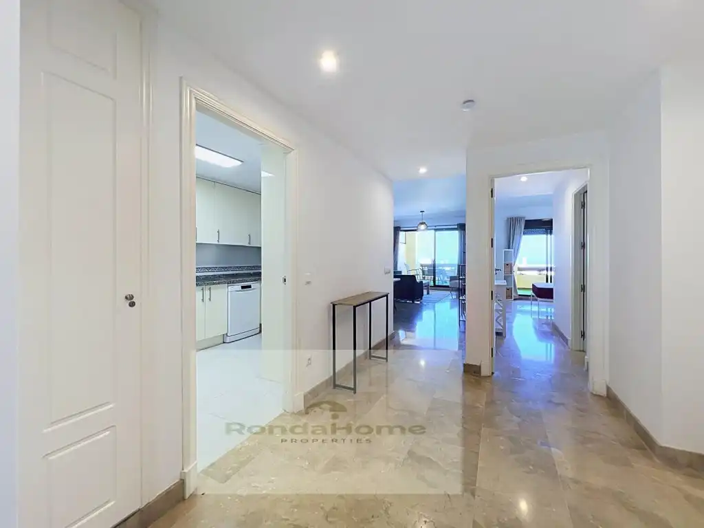 Außenansicht von Wohnung zur Miete in Manilva mit Terrasse