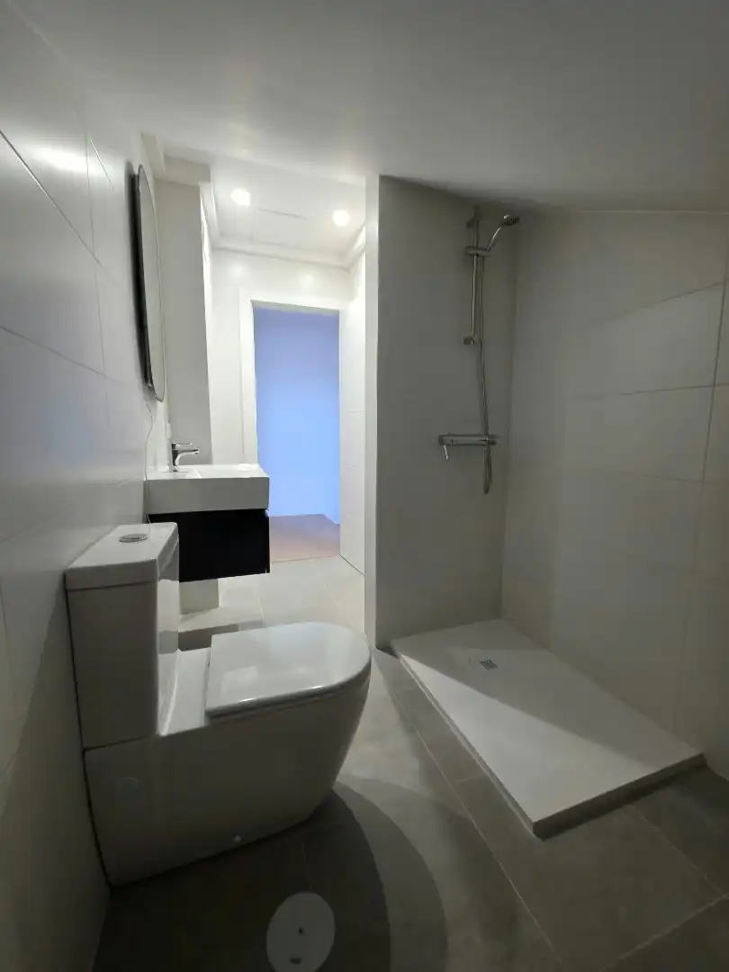 Dúplex con ascensor en venta en A Malata - Catabois - Ciudad Jardín, imagen 2